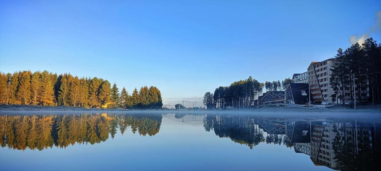 Hotel Borovi Forest Resort & Spa เซียนิตซา ภายนอก รูปภาพ