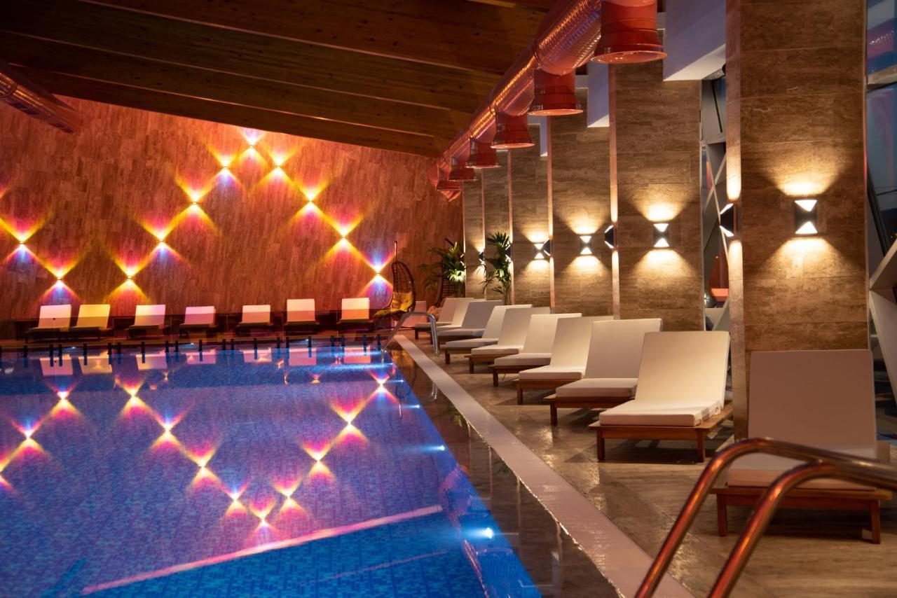 Hotel Borovi Forest Resort & Spa เซียนิตซา ภายนอก รูปภาพ