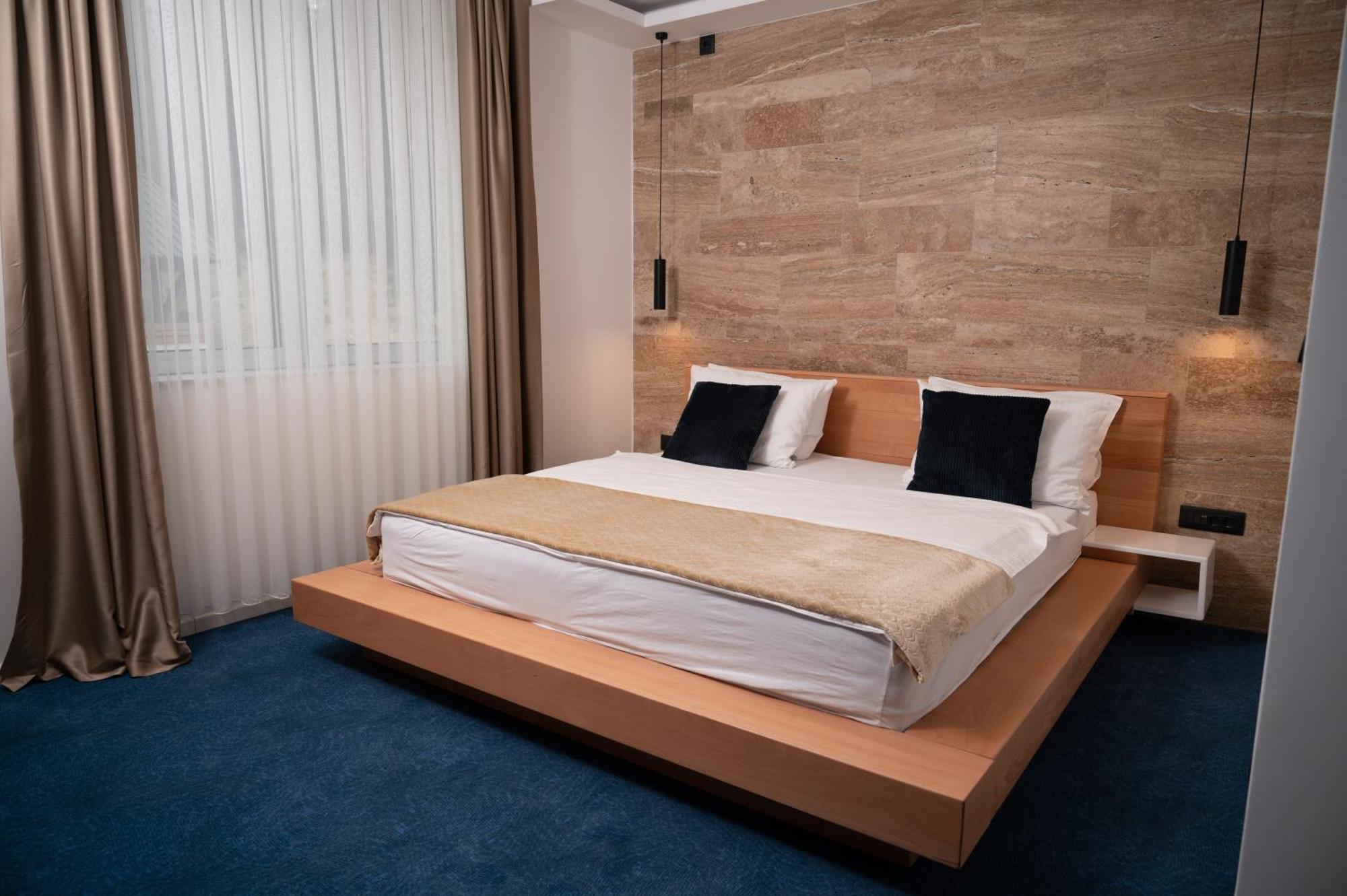 Hotel Borovi Forest Resort & Spa เซียนิตซา ภายนอก รูปภาพ